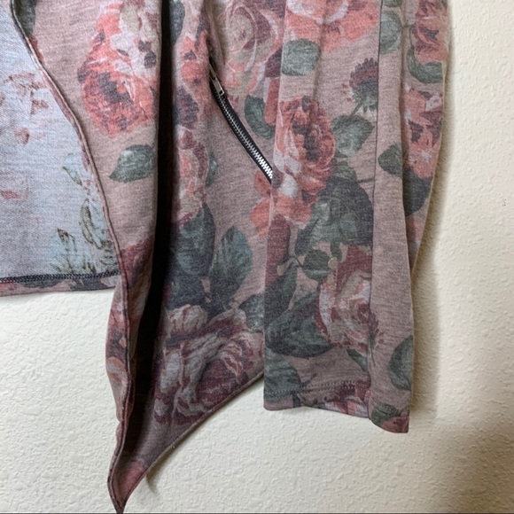 Annabelle Floral Open Drape Cardigan Sweater - Picture 4 of 5